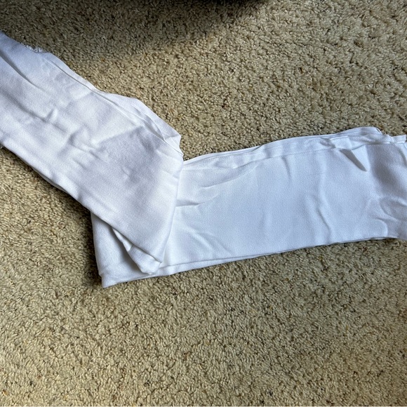 Vince Camuto Long White Scarf - Picture 4 of 7